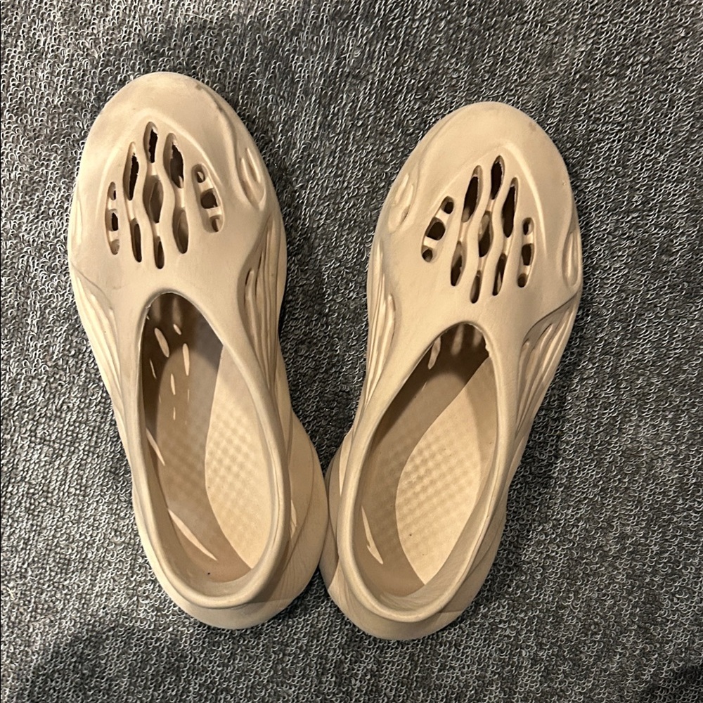 Kids Beige Slippers